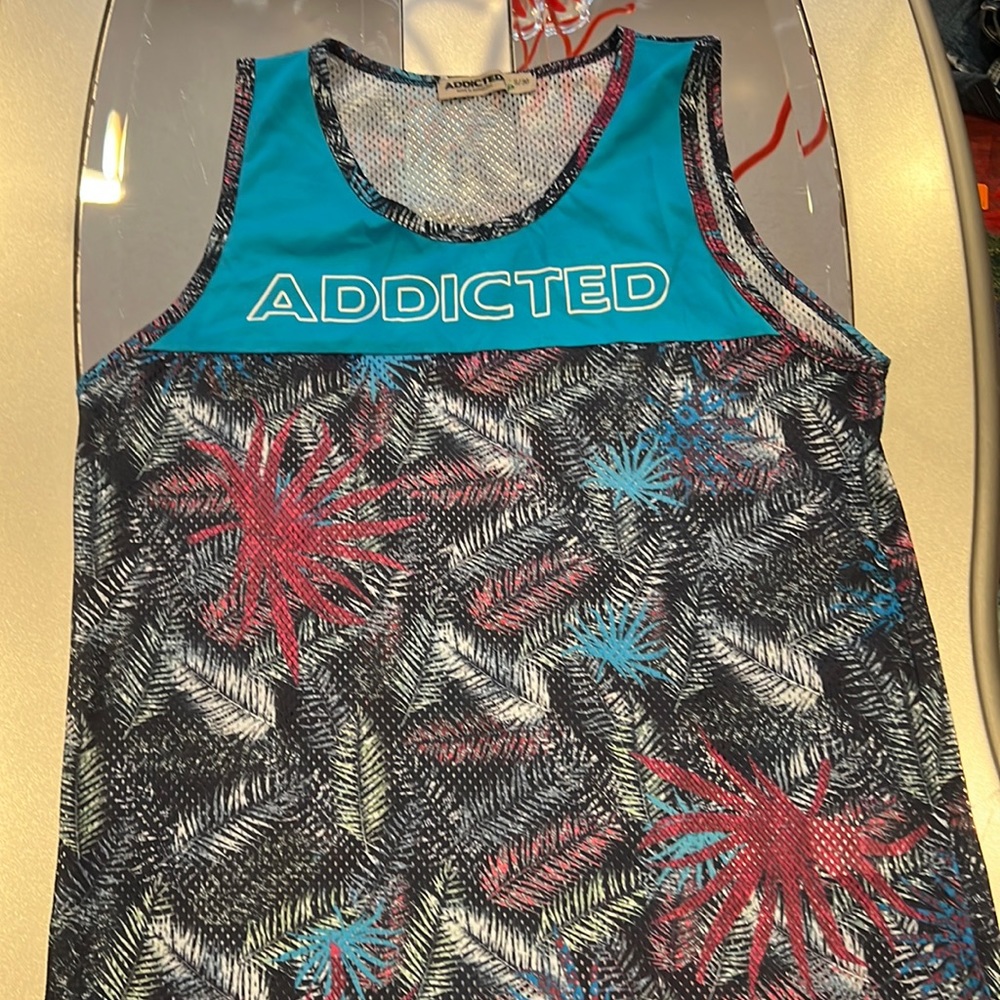 Addicted Tank top small